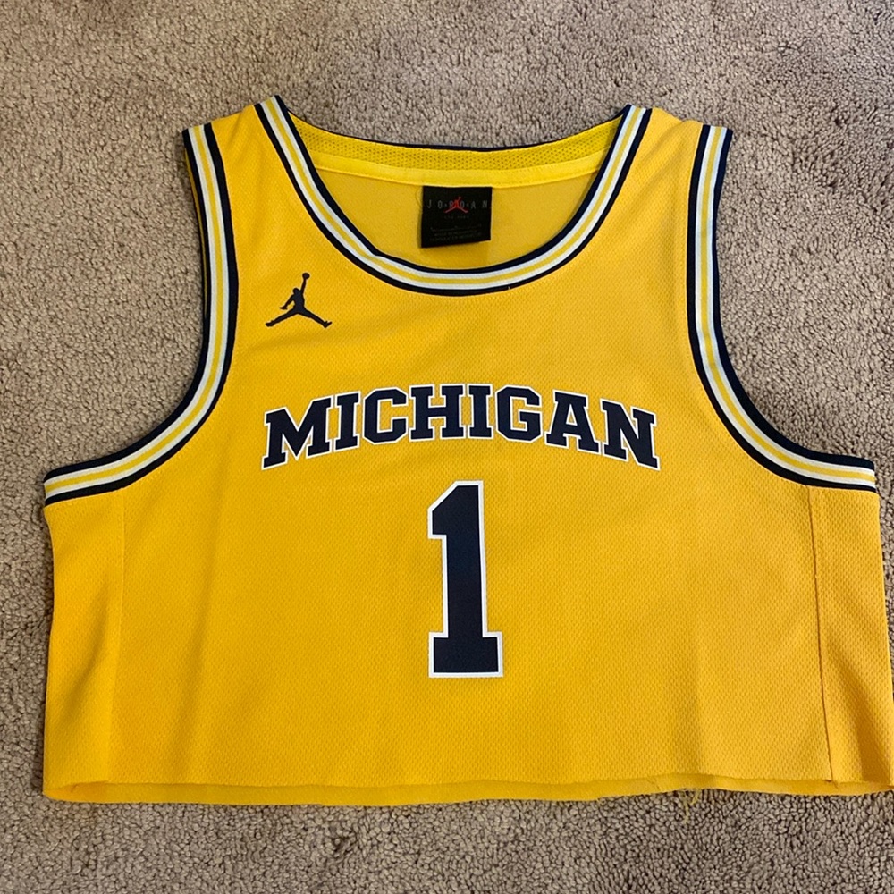 cropped michigan basketball jersey